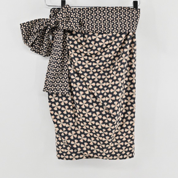 Bash Carmen Mini Wrap Skirt Womens Size M Black Pink Geometric Print Tie Side